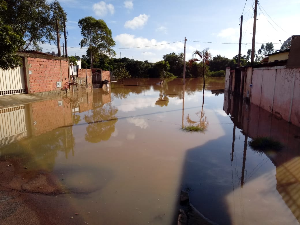 Enchente em Monte Mor ainda deixa famílias desalojadas