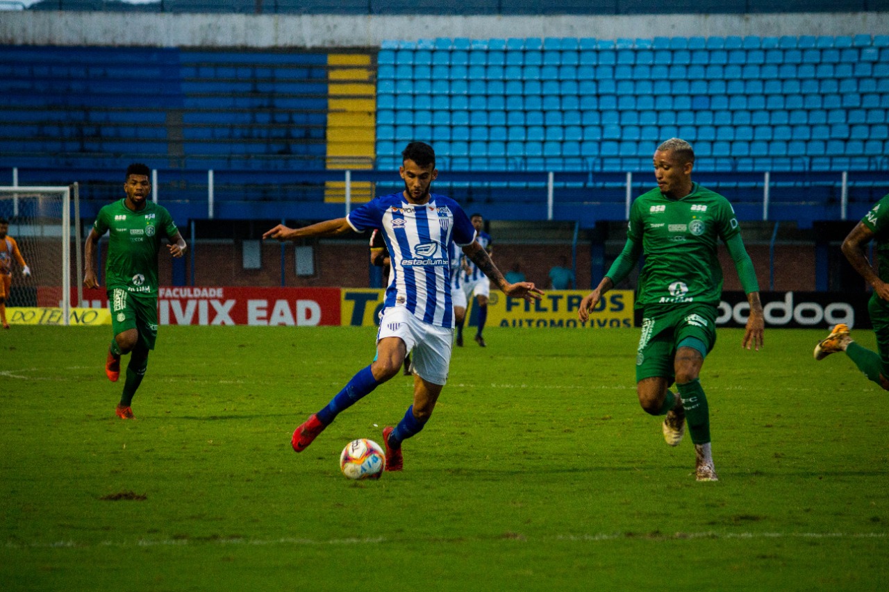 Guarani leva gol no fim e perde para o Avaí