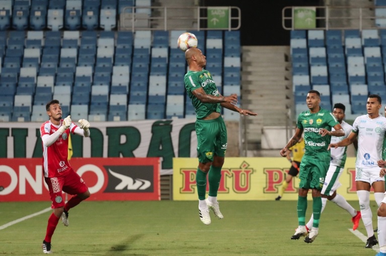 Guarani não resiste aos desfalques e é goleado