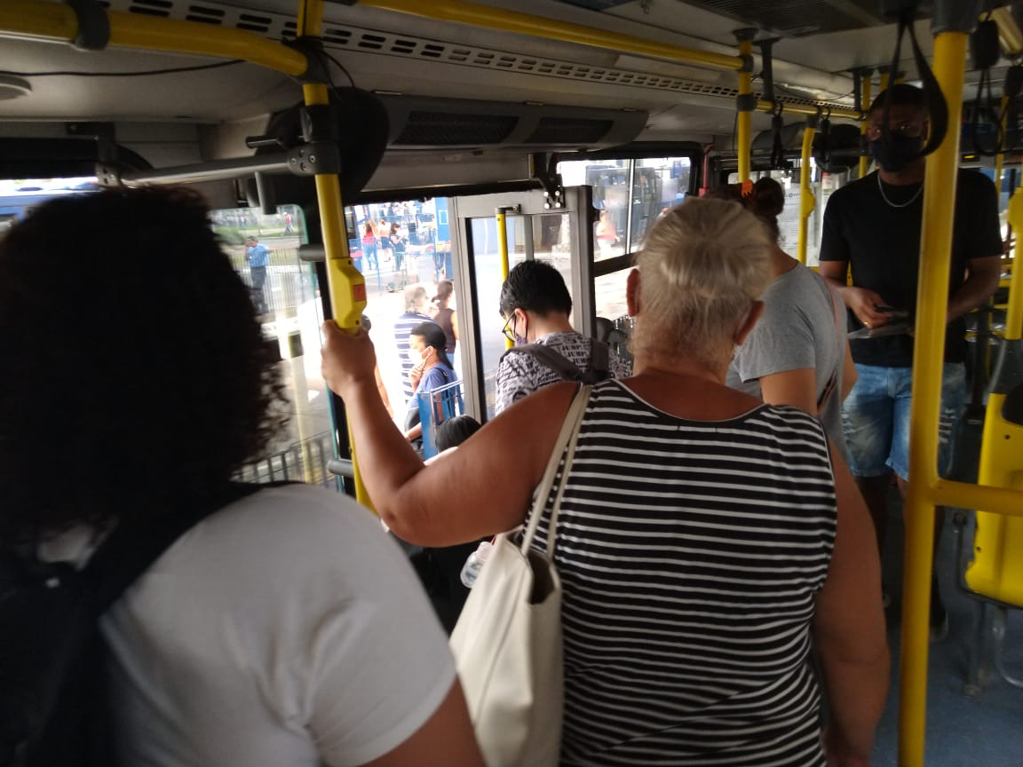 Secretário promete revitalização de terminais e fim dos ônibus cheios