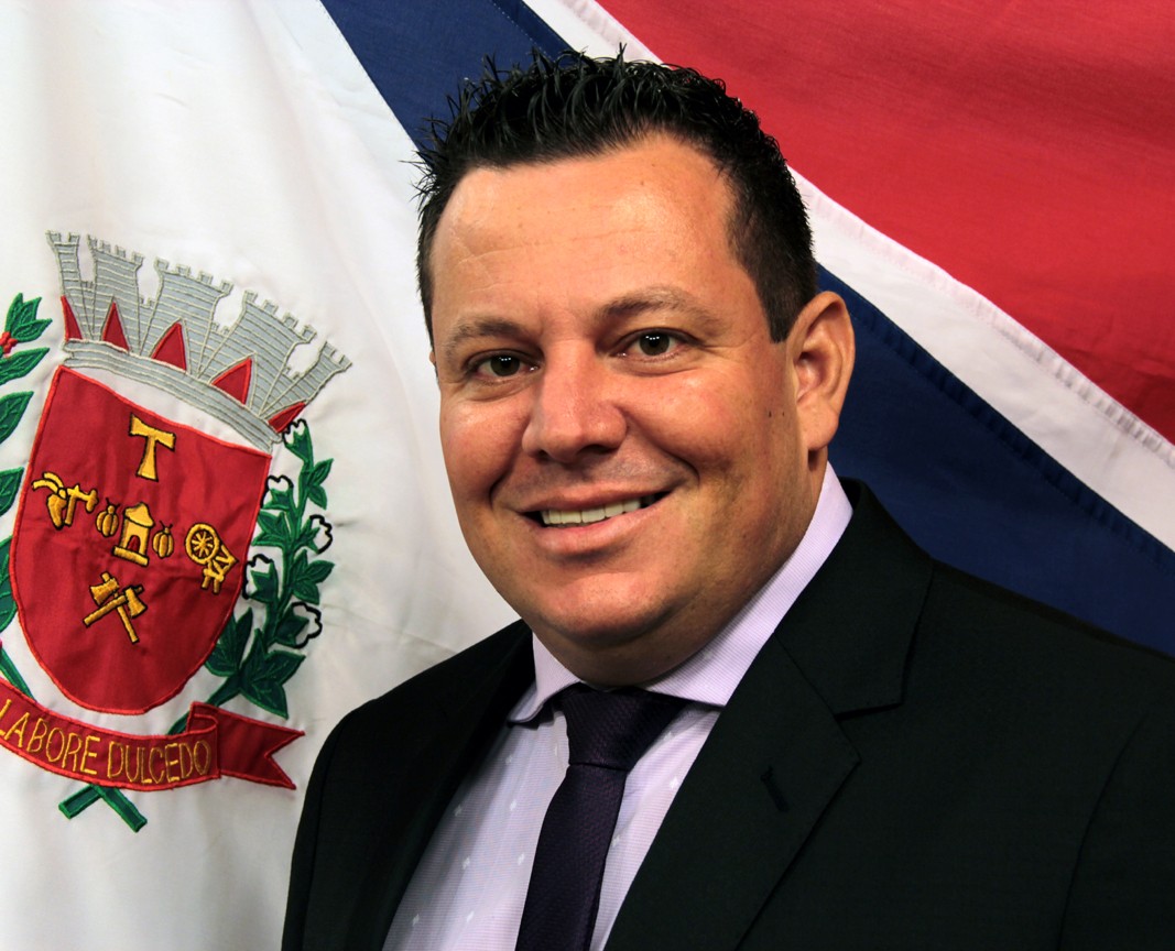 Presidente da Câmara de Americana é internado na UTI com covid-19