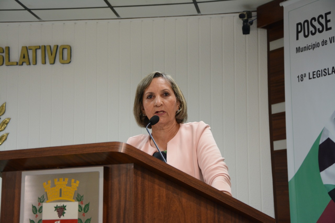 Vereadora quer vacina da Covid-19 nas farmácias de Vinhedo