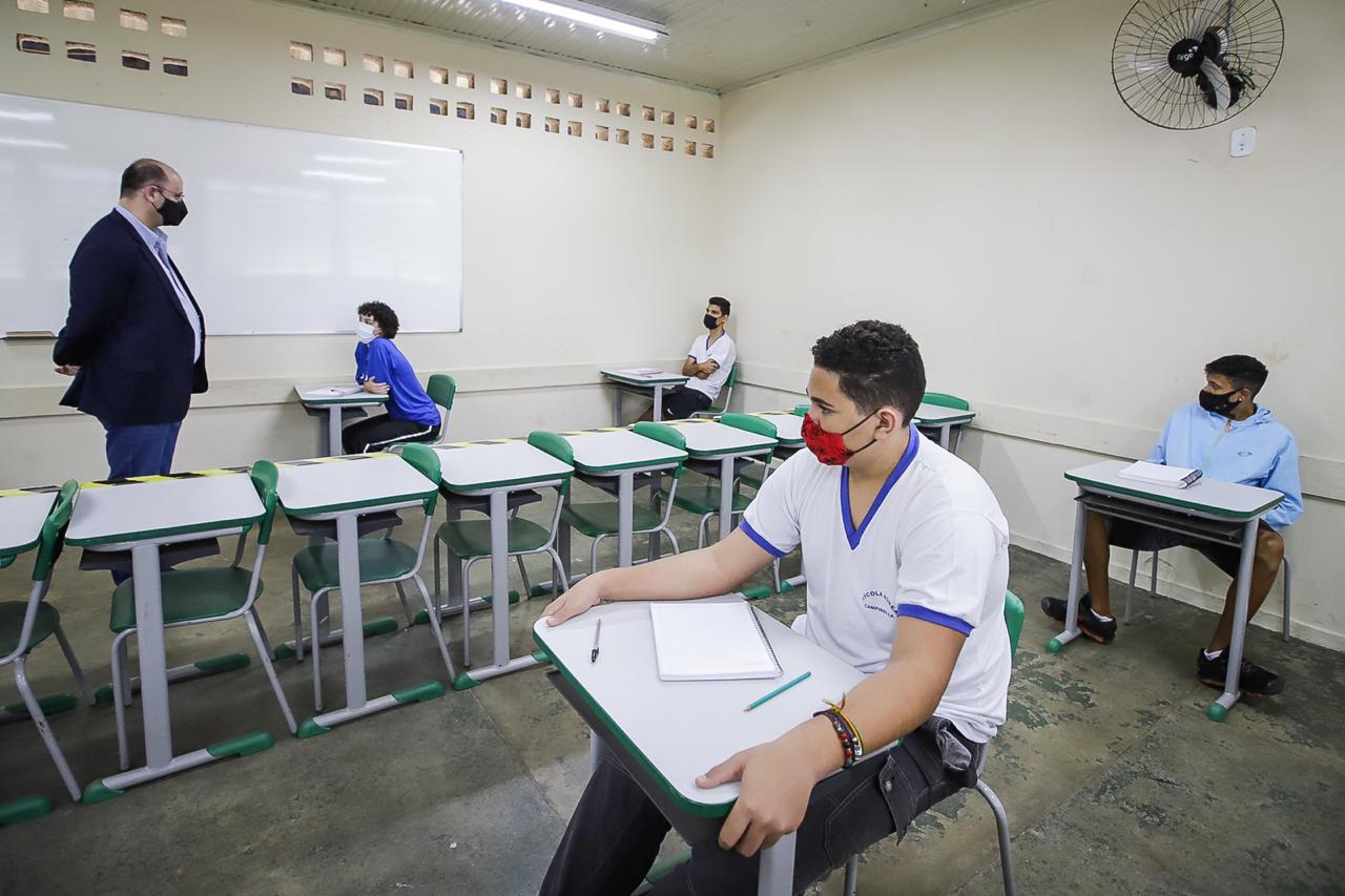 SP anuncia R$ 1,5 bilhão para a educação