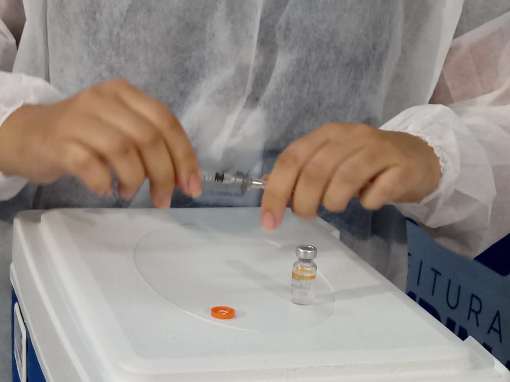 A vacina e a relação diplomática dos BRICS