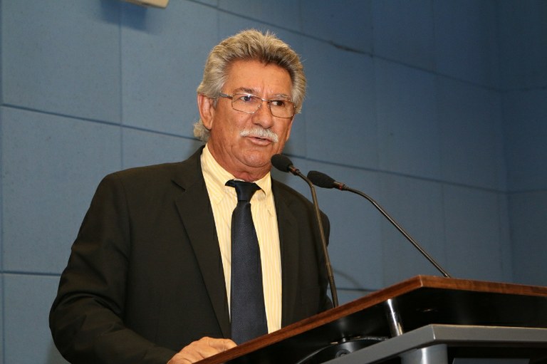 Zé Carlos mantém discurso de independência