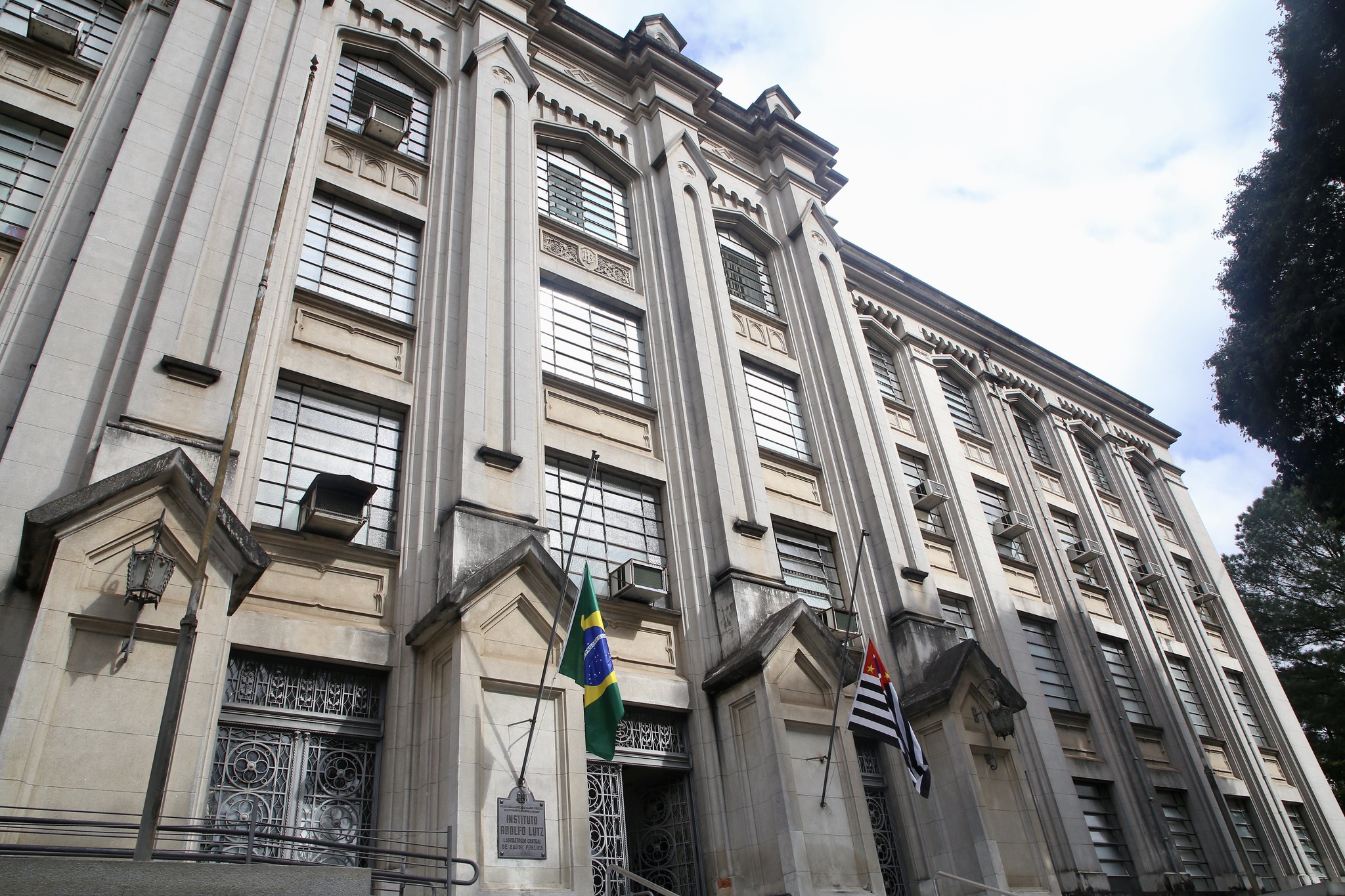 SP confirma o terceiro caso da variante Ômicron no Brasil