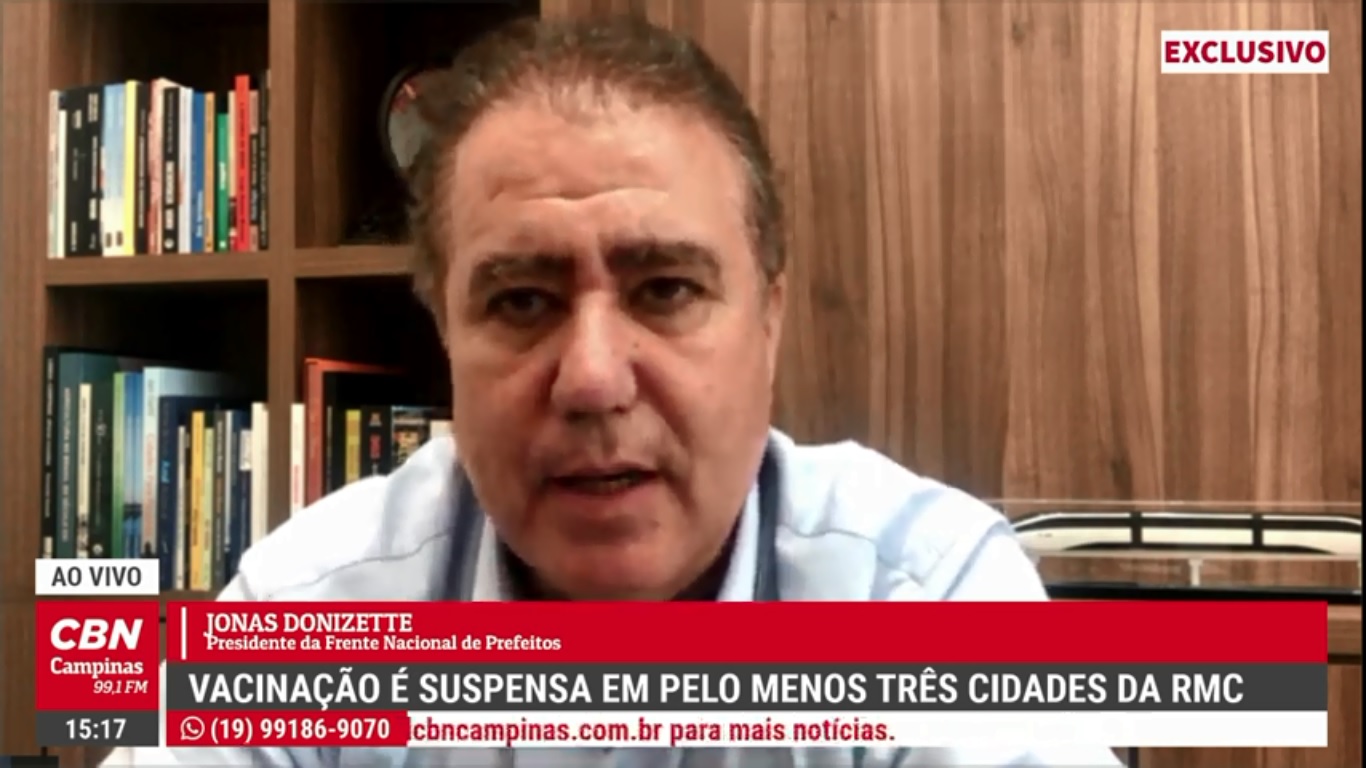 Prefeitos se reúnem com Pazuello para garantir vacinação