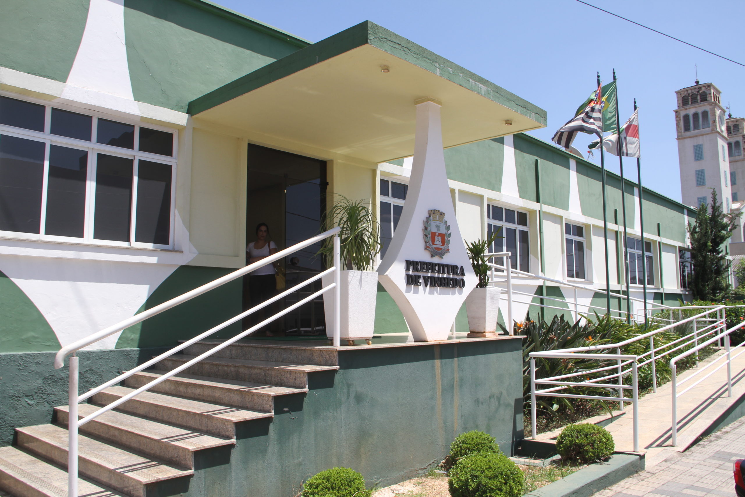 Vinhedo abre 29 vagas para concurso público