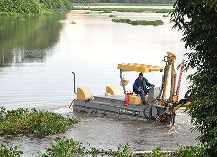 CPFL realiza limpeza da Represa de Salto Grande, em Americana