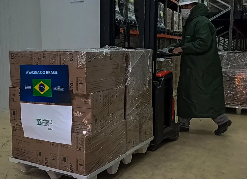 Butantan realiza tratativas para liberar lotes interditados da Coronavac