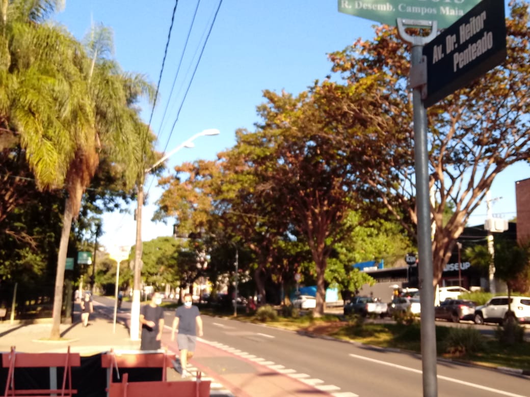 Uso de máscara permanece um desafio na pandemia