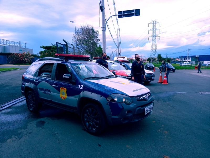 GM de Hortolândia afasta agente que agrediu homem com cassetete