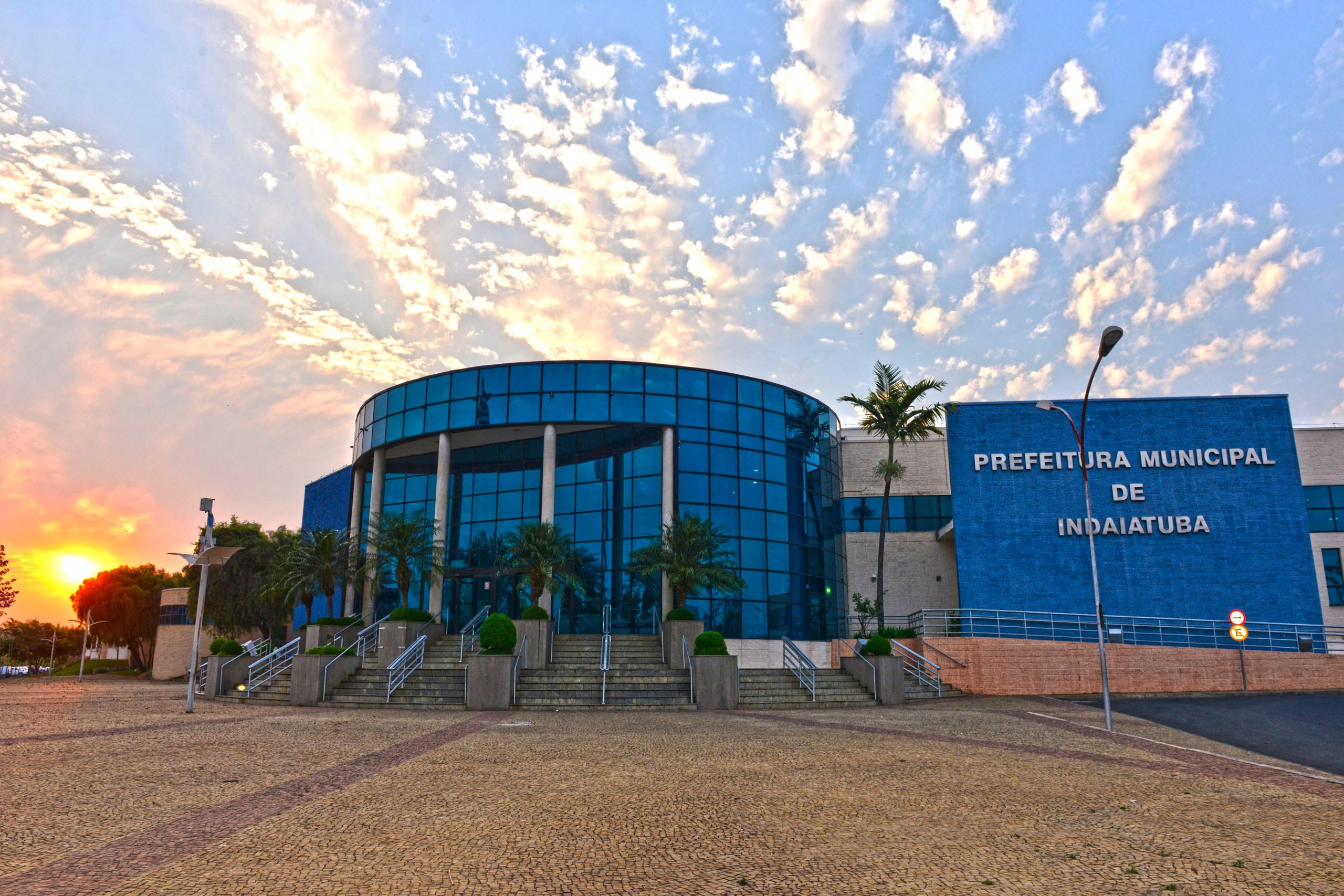 Indaiatuba publica leis que visam redução de cargos comissionados