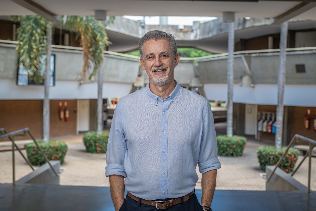 Tom Zé toma posse como reitor da Unicamp