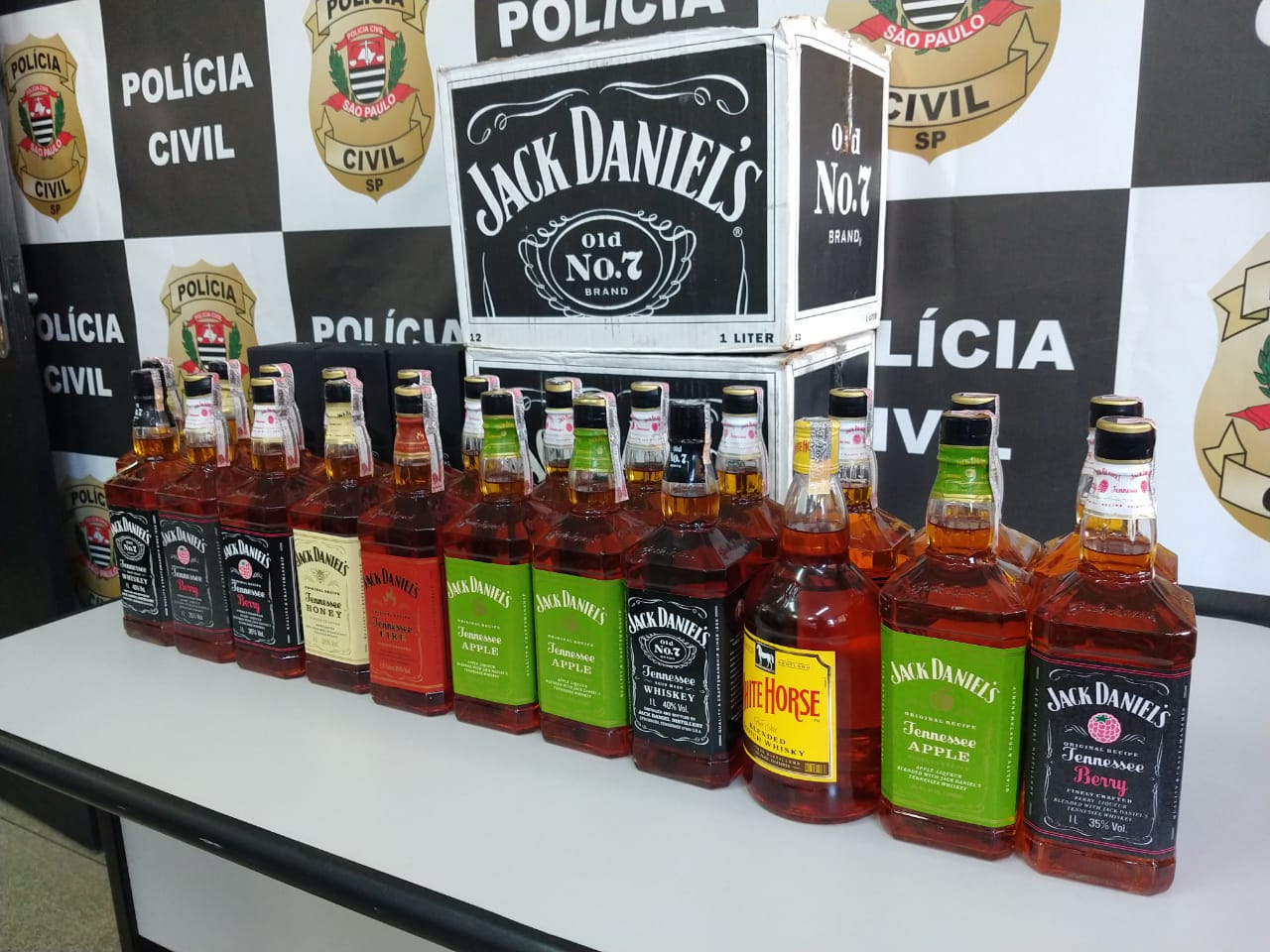 Homem é preso com whisky falsificado em Indaiatuba