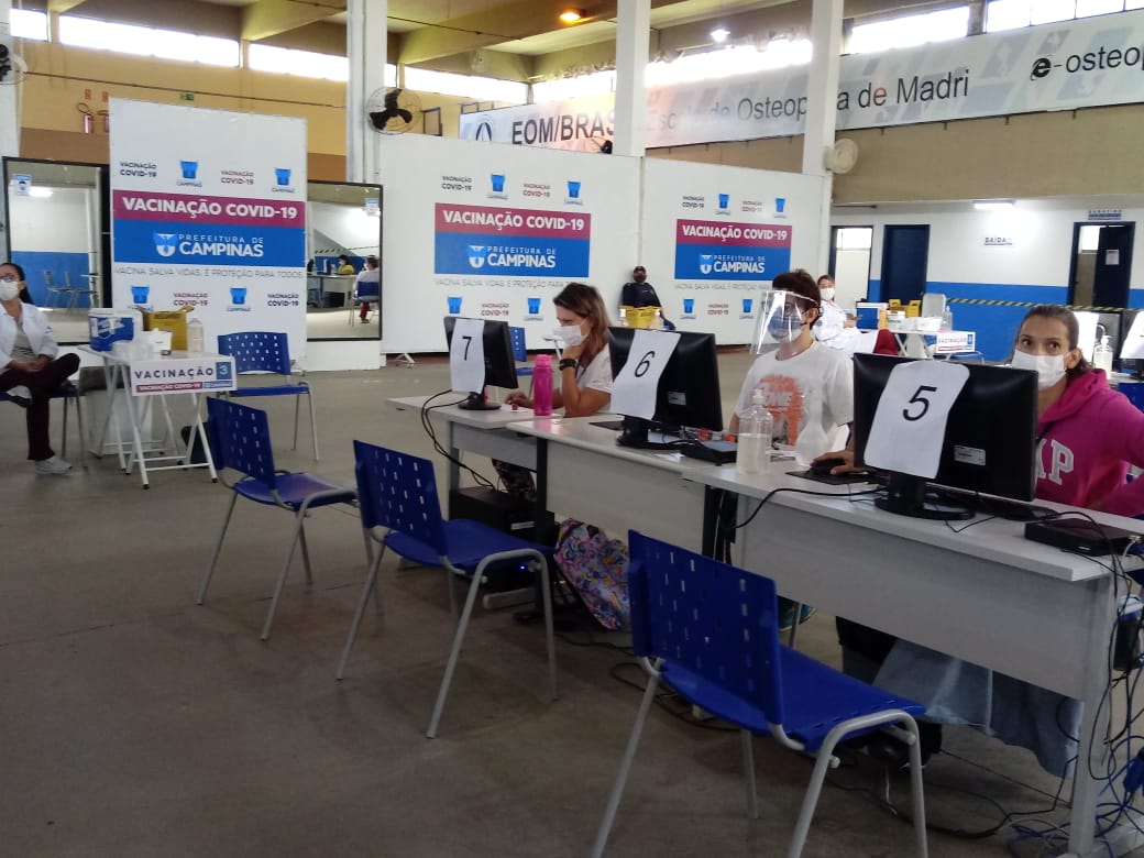 Campinas suspende agendamento de 1ª dose contra a covid-19