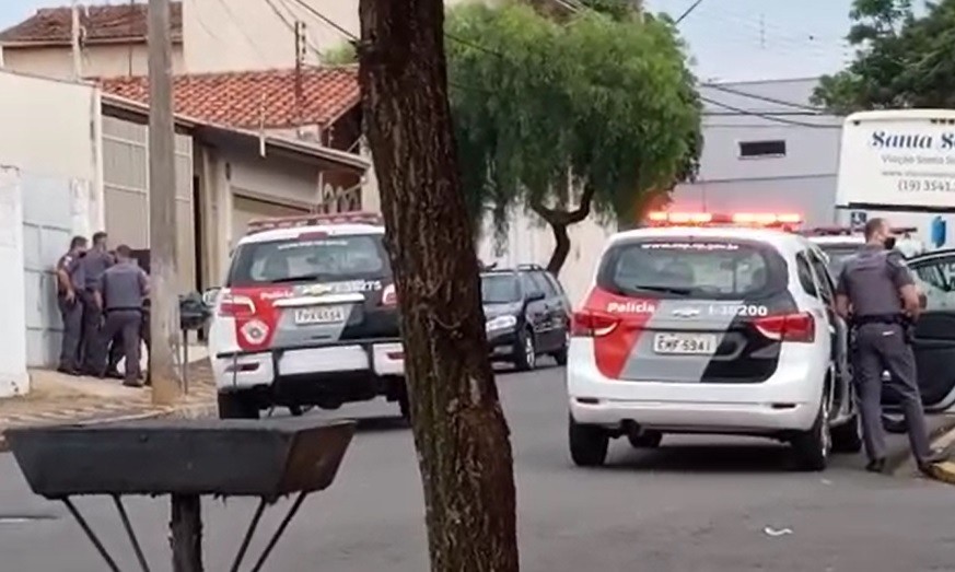 Bandidos fazem família refém e são presos em Araras – veja o vídeo