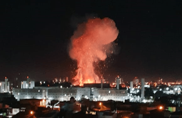 Uma pessoa morre na explosão de um caminhão em posto de Rio Claro – veja o vídeo
