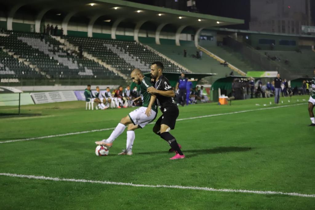 Com gol de Régis, Guarani vence a Ponte no Dérbi 200