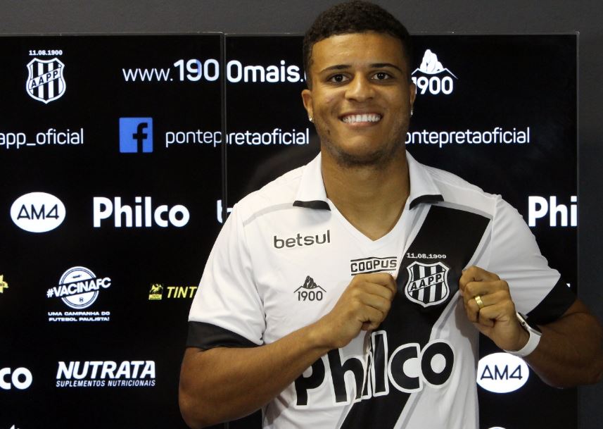 Sem atuar, Ponte Preta rescinde com atacante João Victor