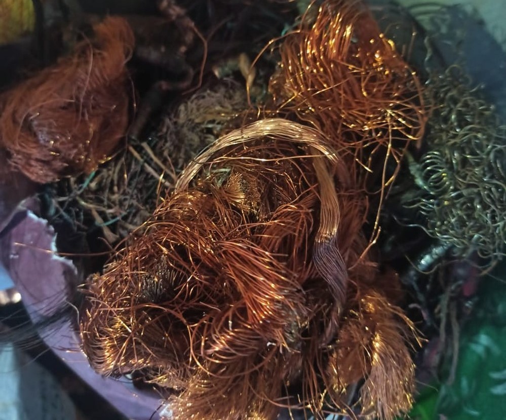 Polícia descobre desmanche de cabos de cobre em Campinas