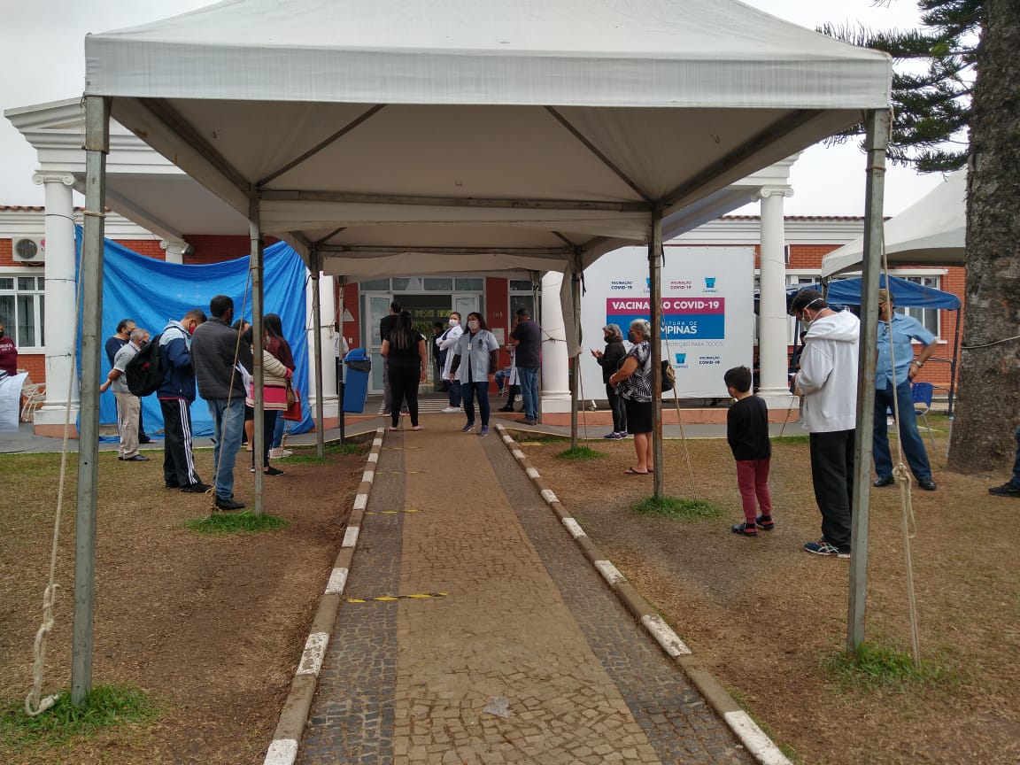 Campinas amplia vacinação na Educação