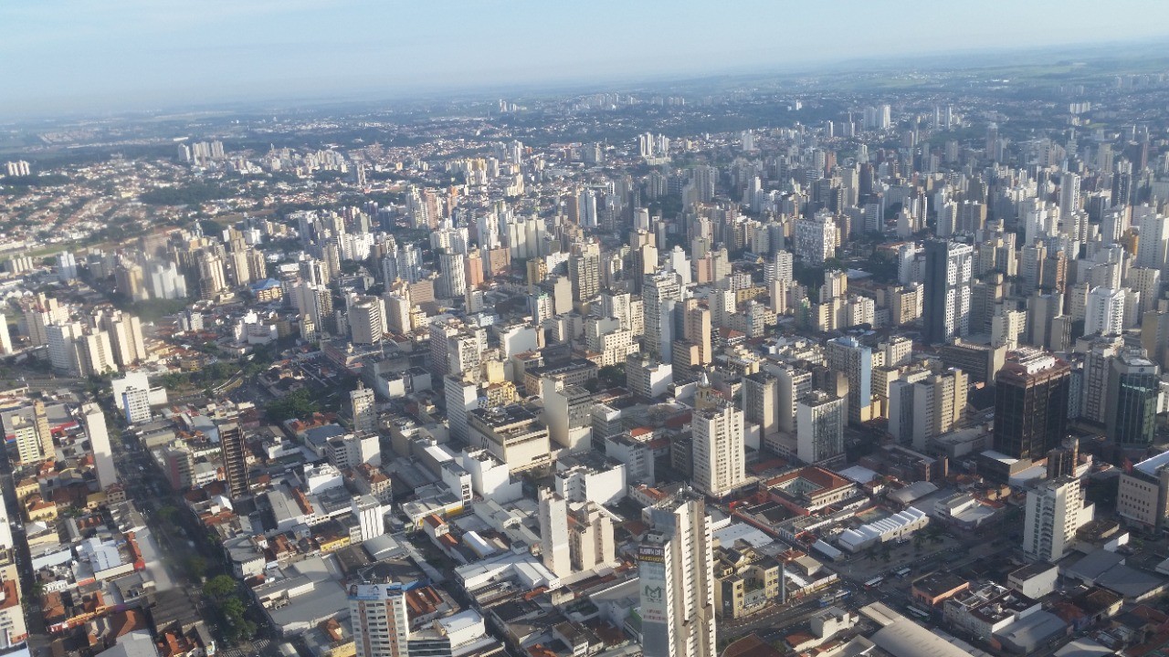 Campinas amplia toque de recolher e limita comércio