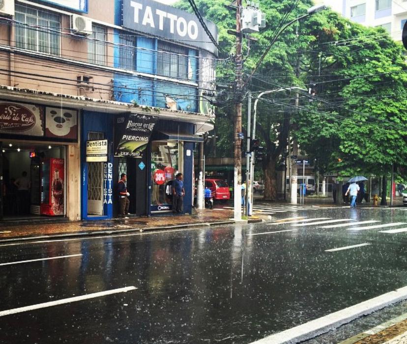 Domingo teve metade do volume de chuva registrado em todo o novembro