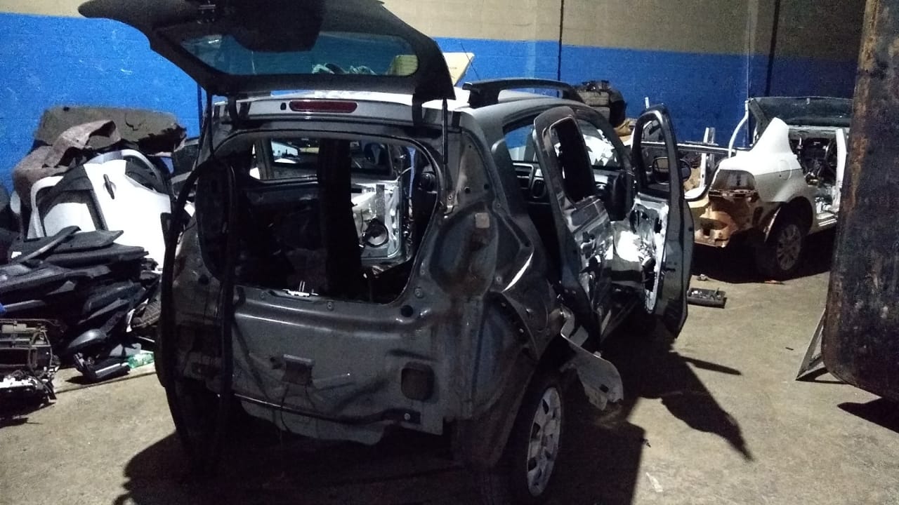 GM prende um em desmanche e recupera carro furtado