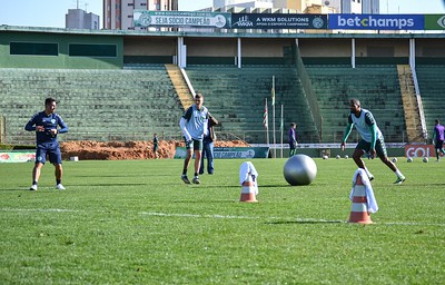 Guarani busca manter invencibilidade fora de casa contra o Londrina
