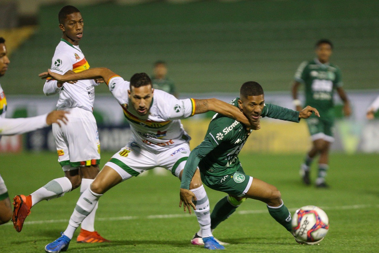Guarani para na retranca e fica no empate em casa