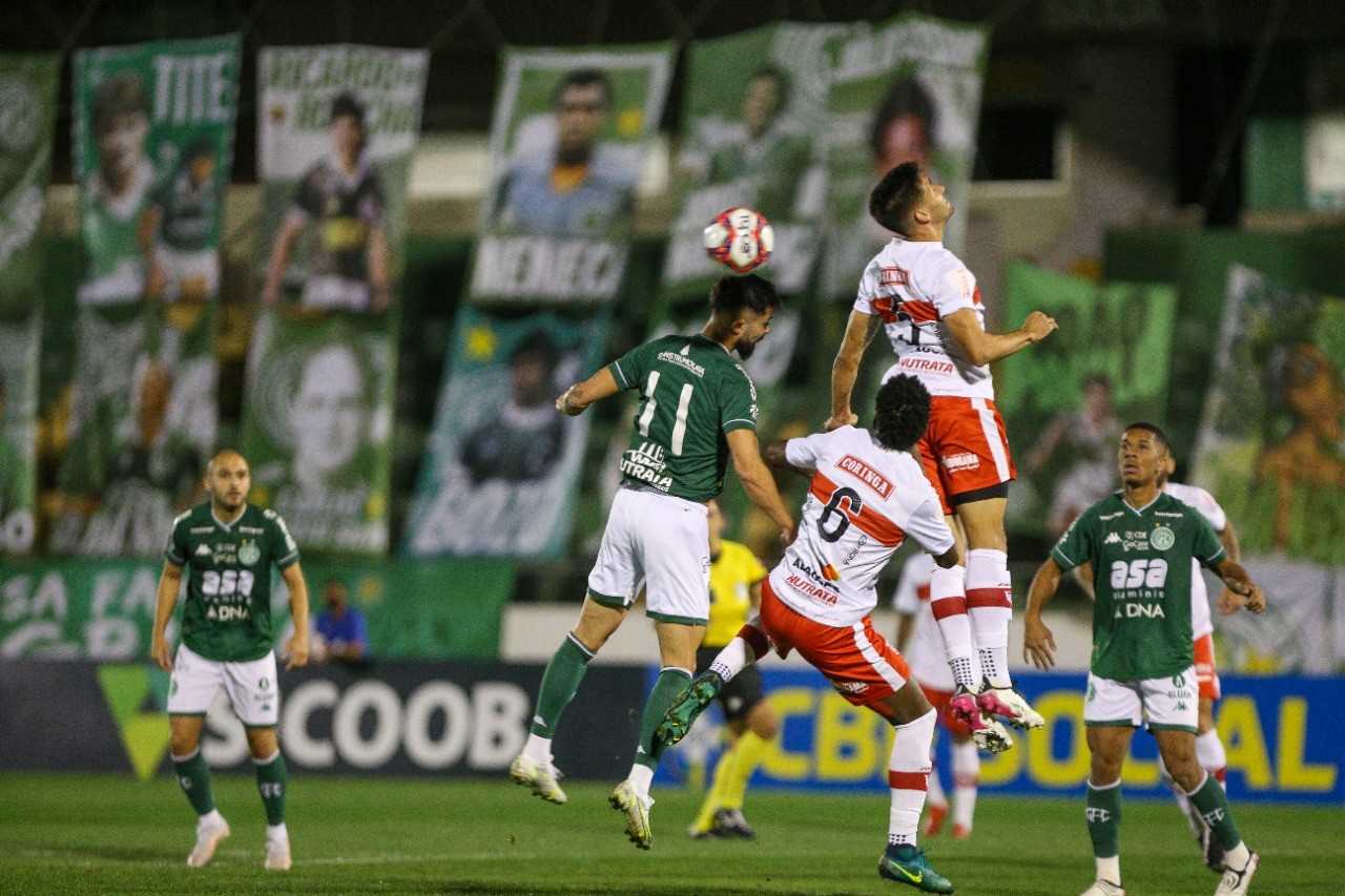 Guarani vence a terceira seguida e entra no G-4