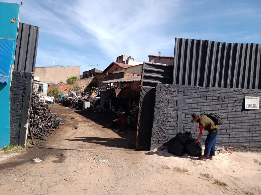 Homem é preso após furtar peças no pátio da Emdec