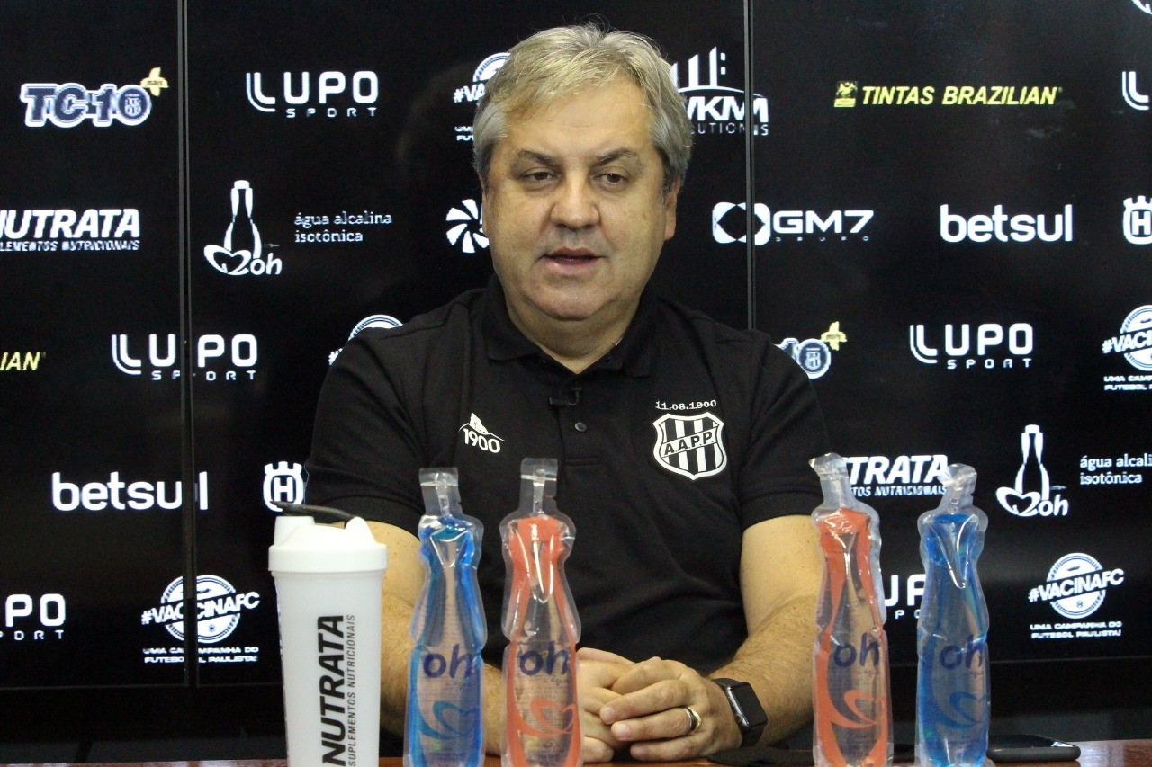 Kleina reclama de pênalti não marcado contra o Avaí