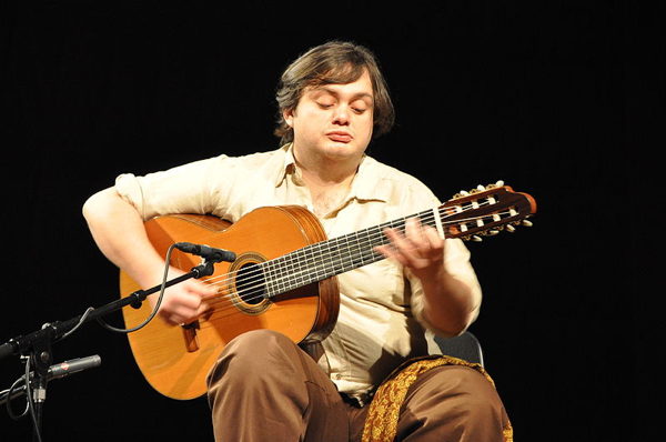 A originalidade de Yamandú Costa