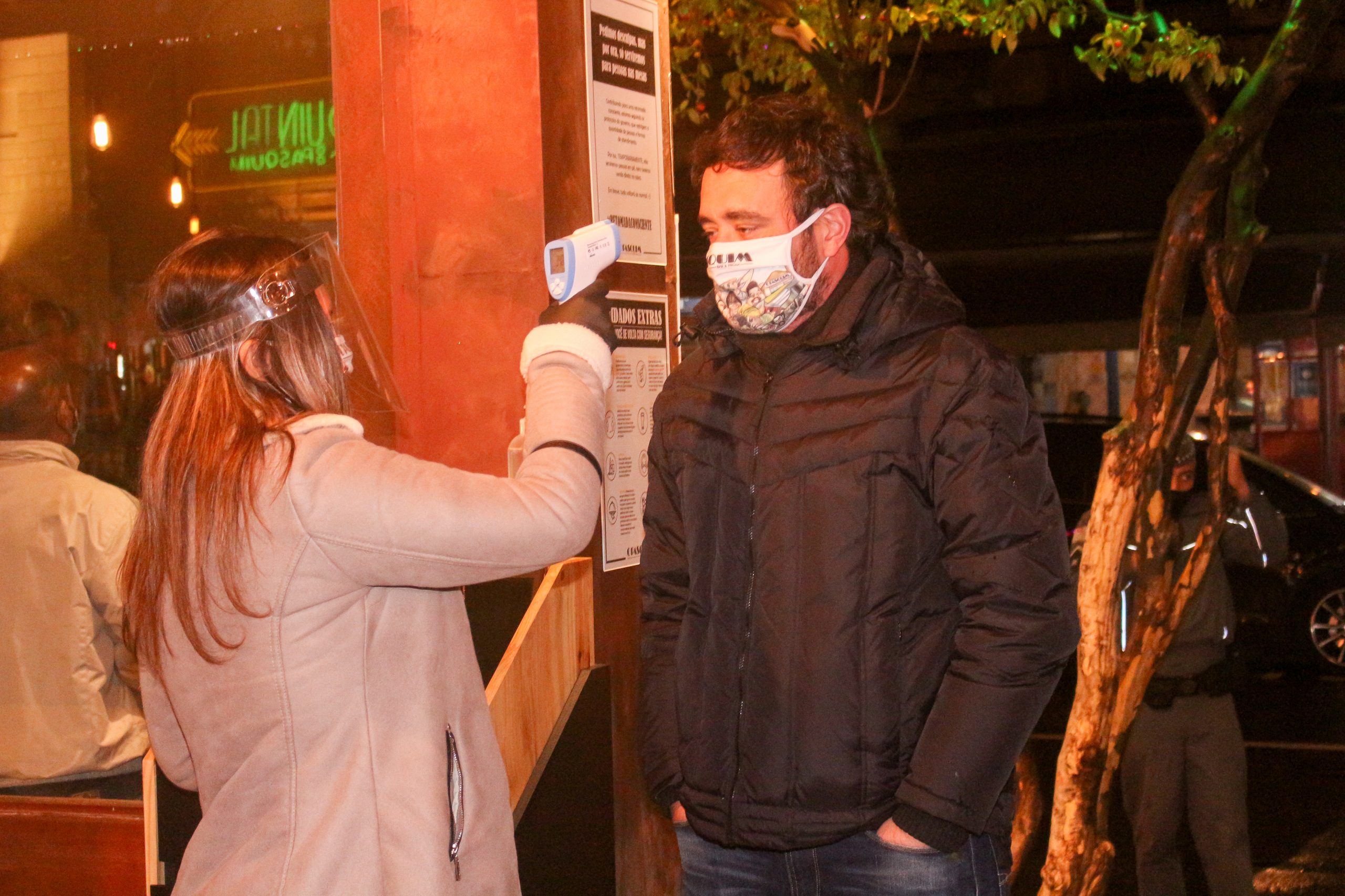 Casos de covid caem, mas variante preocupa RMC