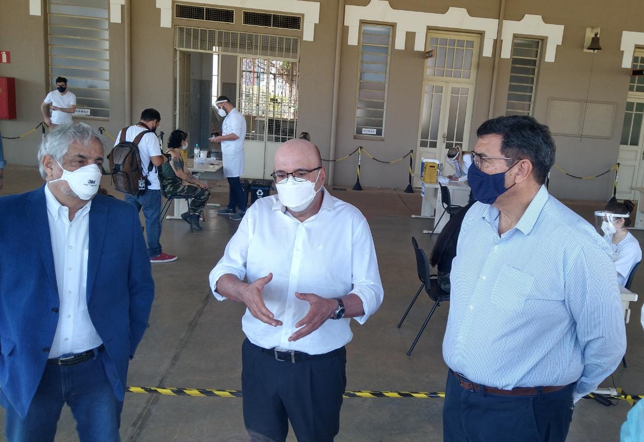 Dário: Delta ainda não impacta números da covid na cidade