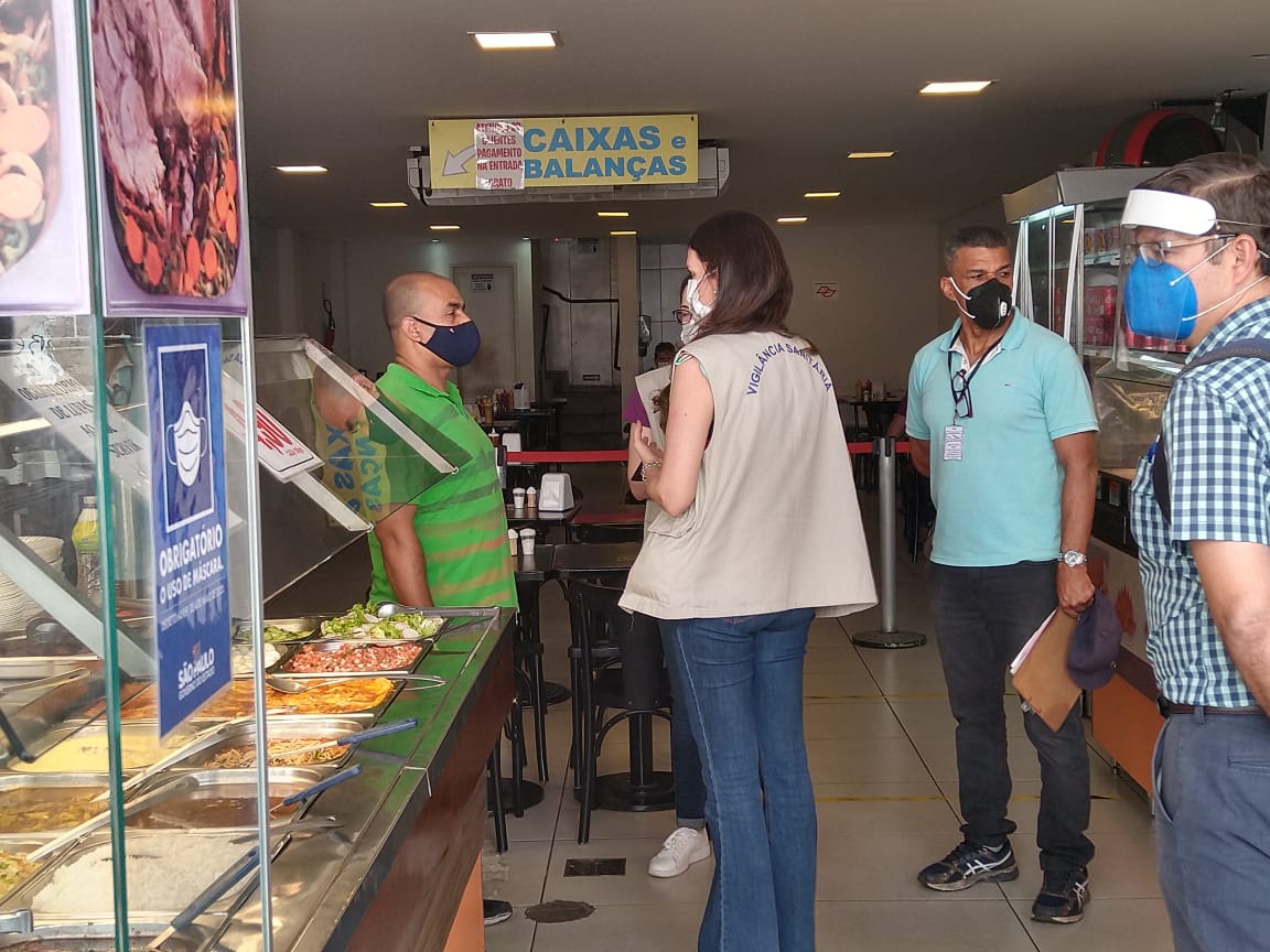 Força-tarefa fiscaliza e orienta sobre medidas