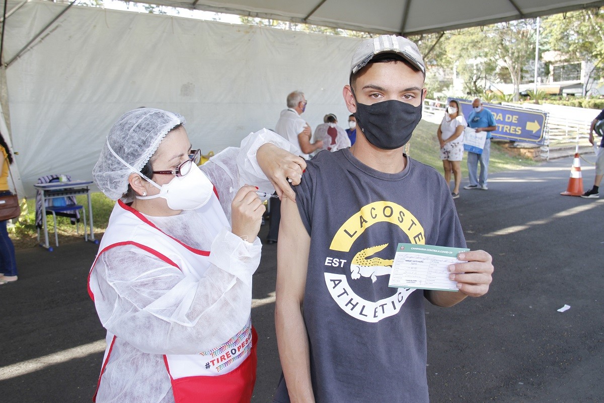 Especialista defende a importância da vacinação em crianças e adolescentes