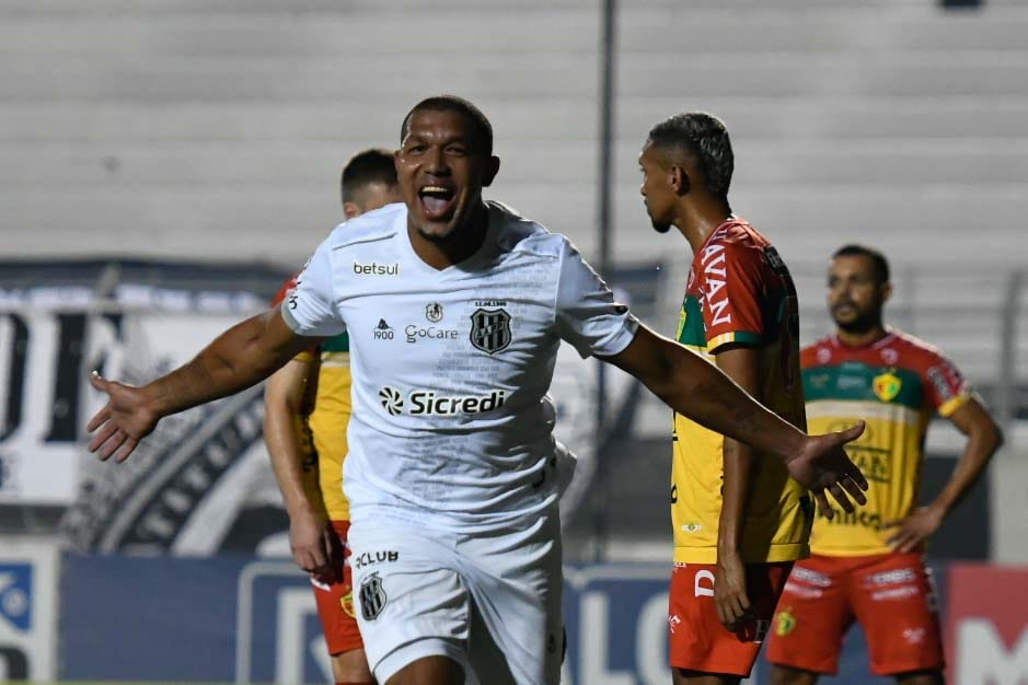 Ponte vence o quarto jogo seguido no Majestoso