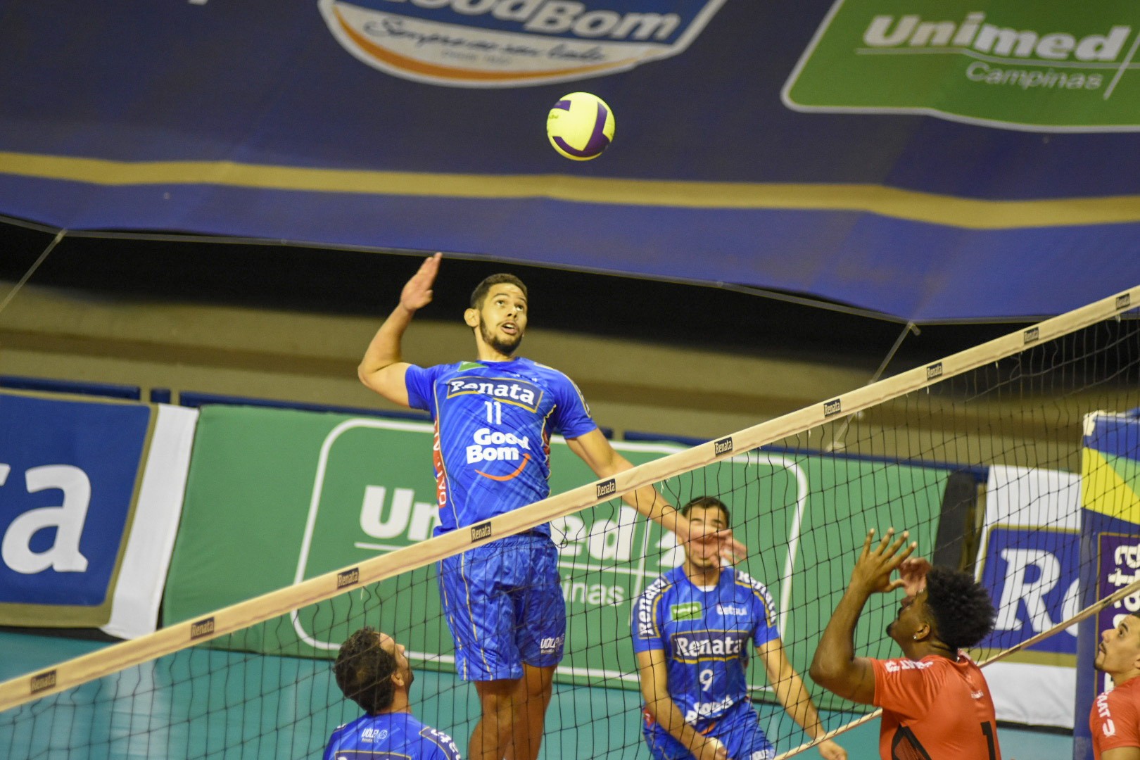 CBN Campinas transmite futebol e vôlei ao vivo neste sábado