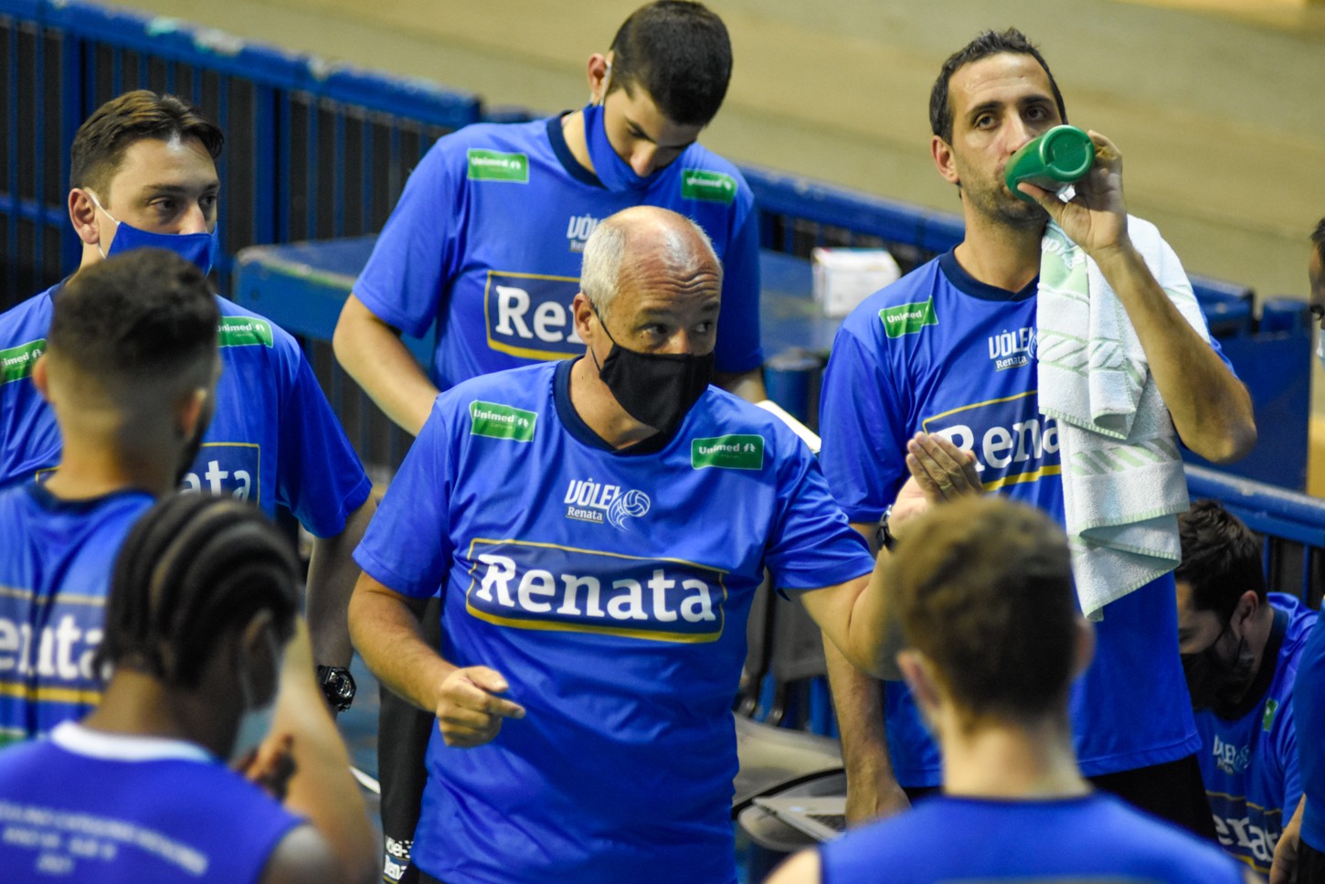 Vôlei Renata estreia no Paulista nesta quarta-feira