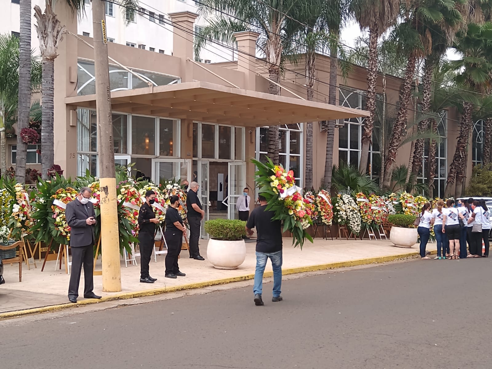 Corpos da família Silveira Mello são velados em Piracicaba