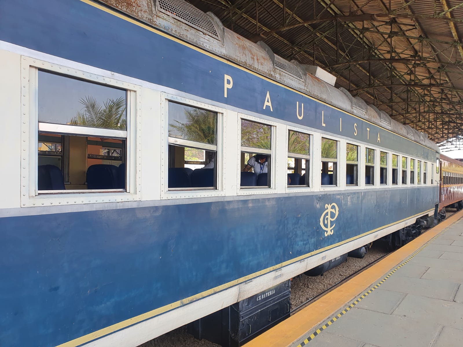 Trem turístico de Valinhos à Louveira faz viagem inaugural