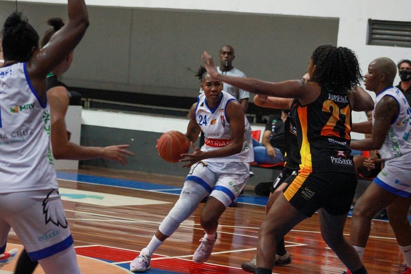 Vera Cruz vence a terceira em quatro partidas pelo Paulista