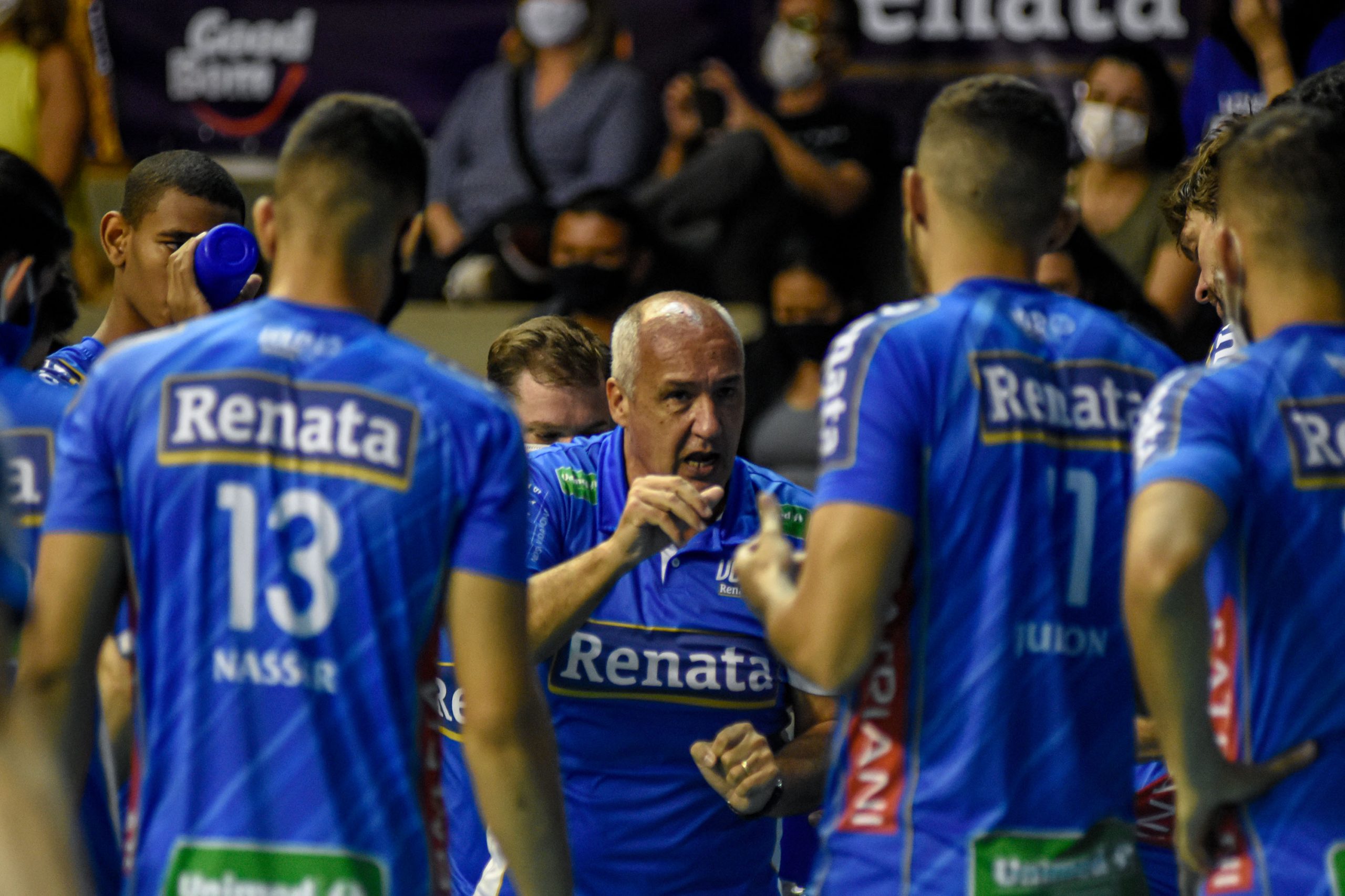 Vôlei Renata perde segundo jogo na Superliga