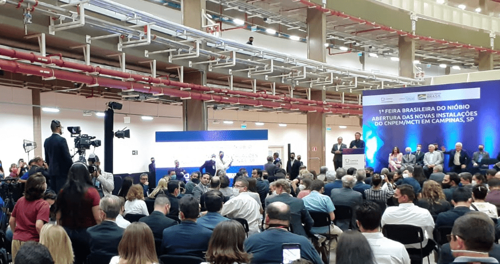 Bolsonaro é alvo de protesto durante evento em Campinas