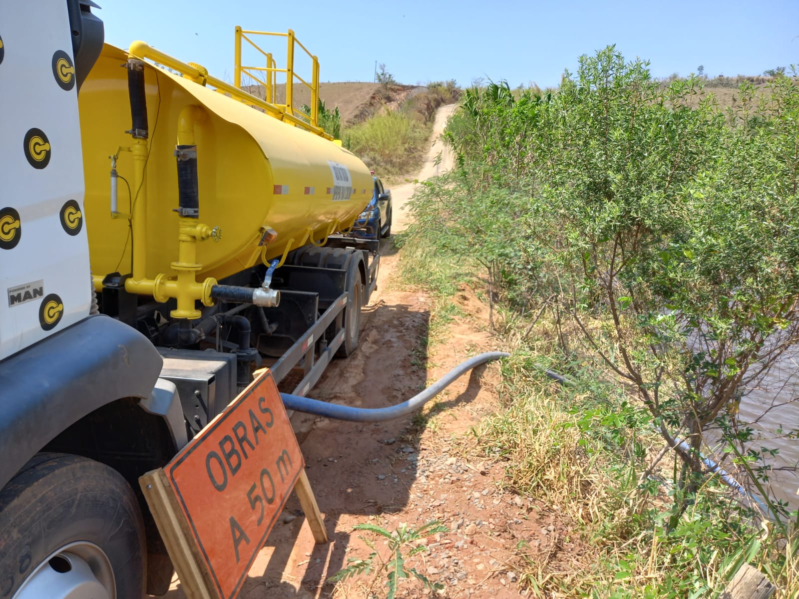 GM flagra dupla furtando água em Área de Preservação Permanente