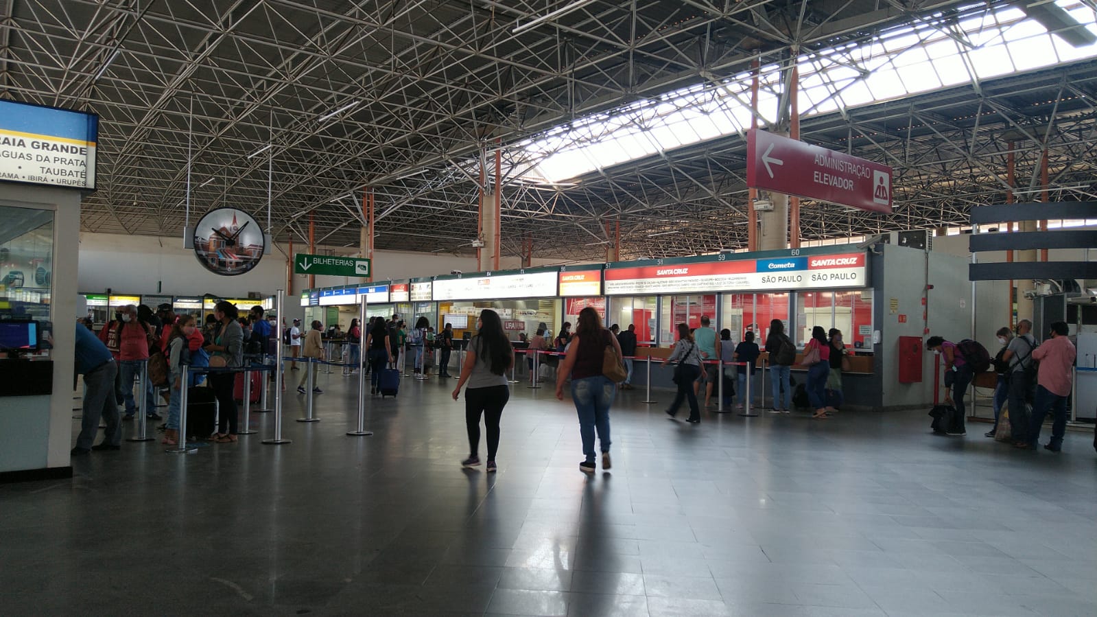 Rodoviária de Campinas deve ter circulação de 121 mil pessoas no natal