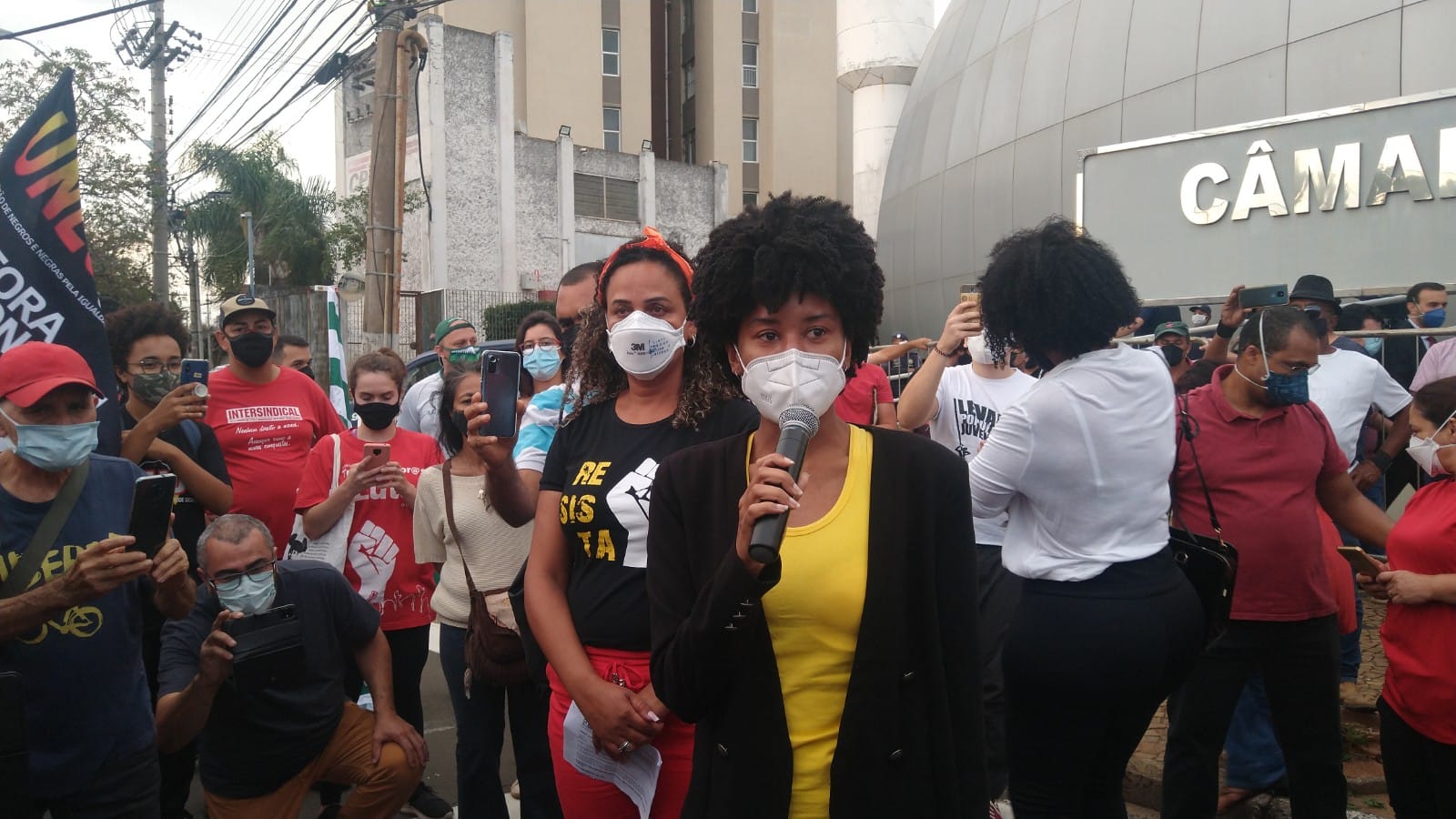 Comissão processante contra Paolla Miguel é arquivada pela Câmara